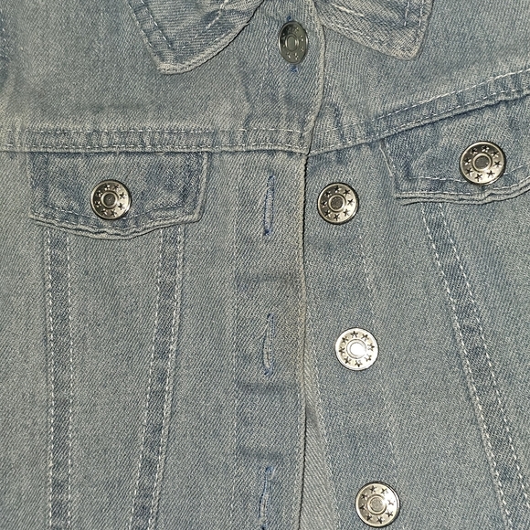 Classic Blue Kids Denim Vest Sleeveless Design - Picture 2 of 4